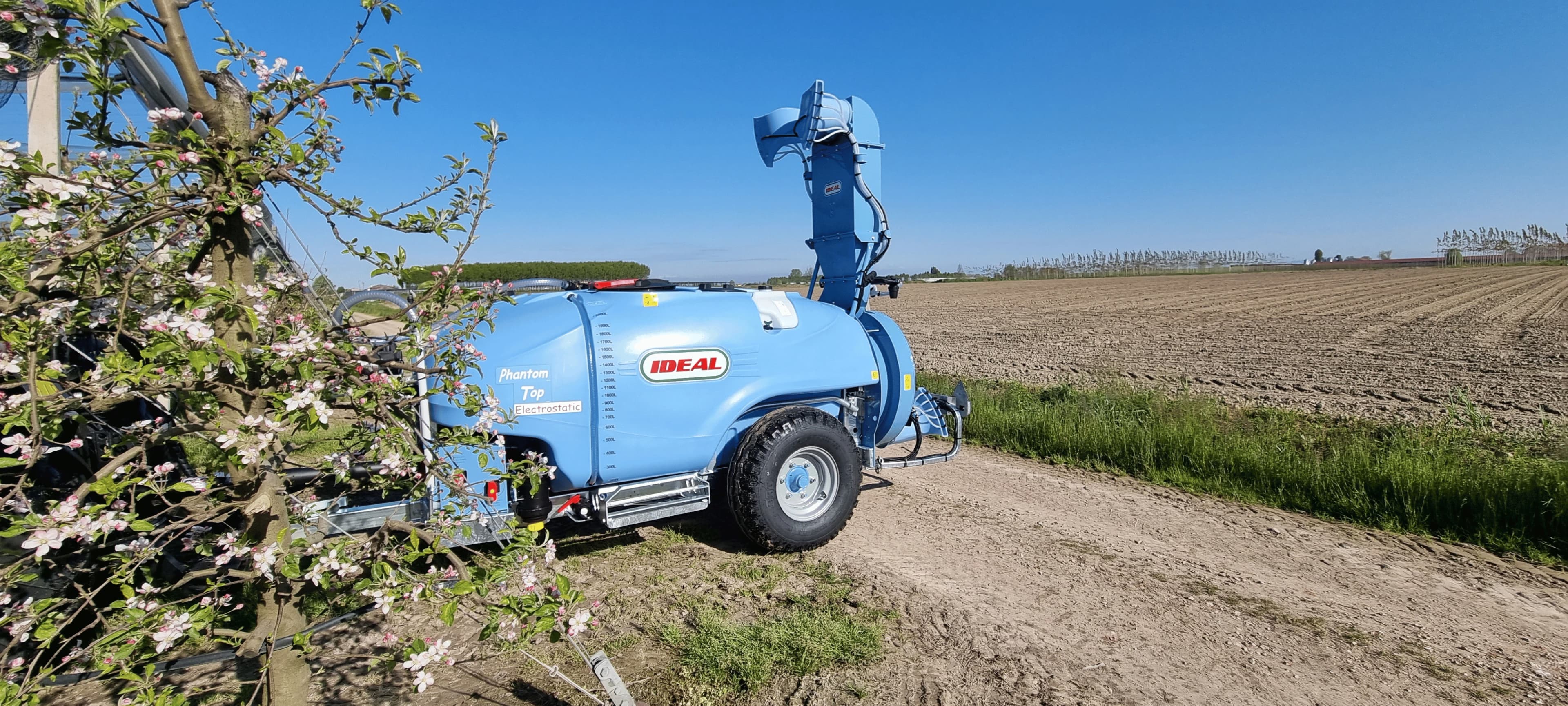 Die neue IDEAL Phantom Top überzeugt mit ihrer starken Gebläseleistung- jetzt bei Landtechnik Schuster.